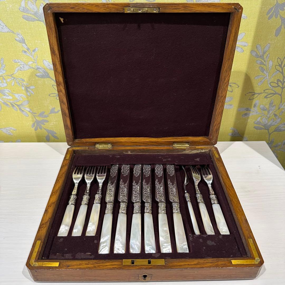 ⭐︎純銀継手 英国製 白蝶貝 マザーオブパールデザートナイフ&フォーク12本 木箱