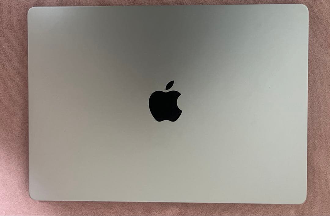 超美品 MacBook Pro M3Pro 18GB 512GB 充放電27回