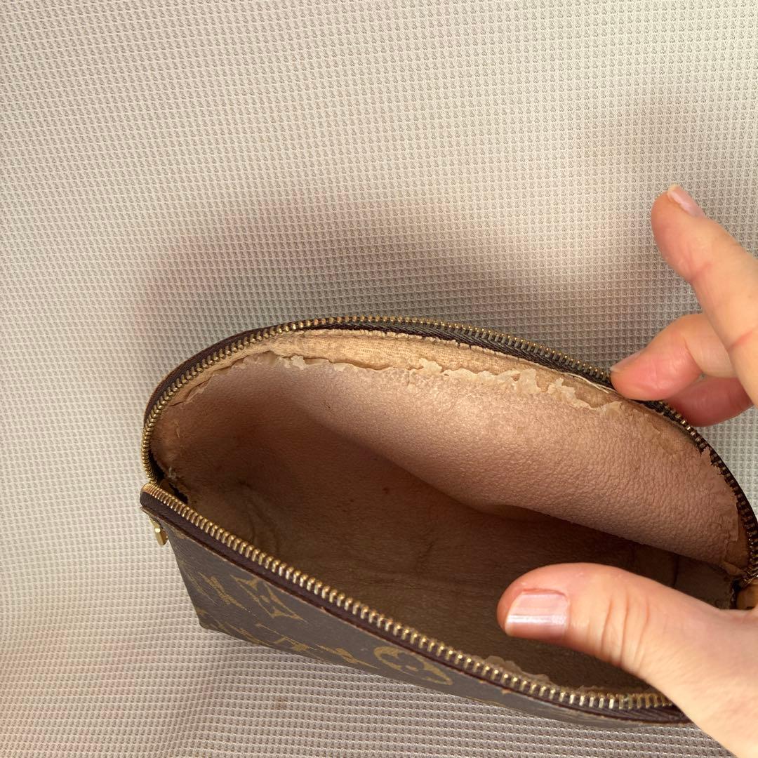 Louis Vuitton モノグラム ラウンドポーチ