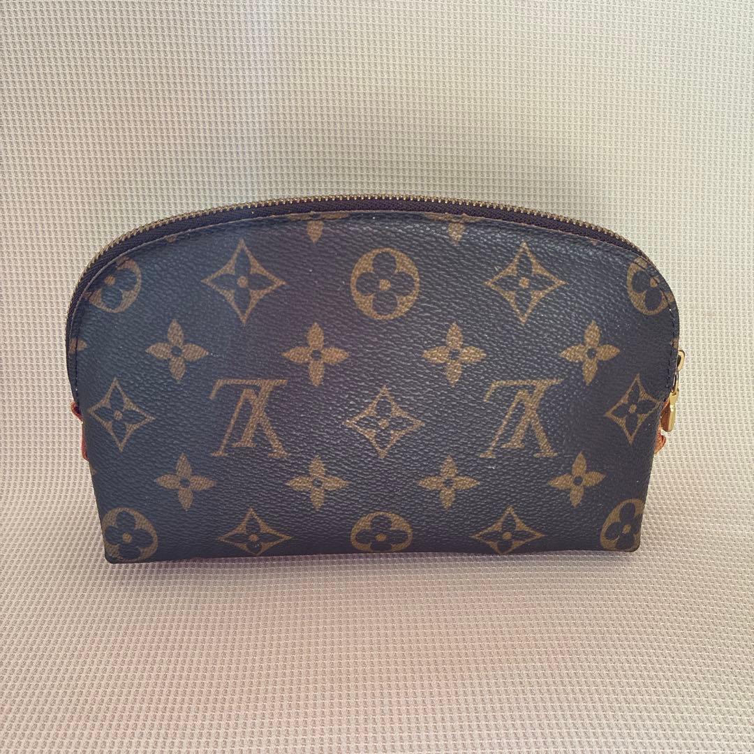 Louis Vuitton モノグラム ラウンドポーチ