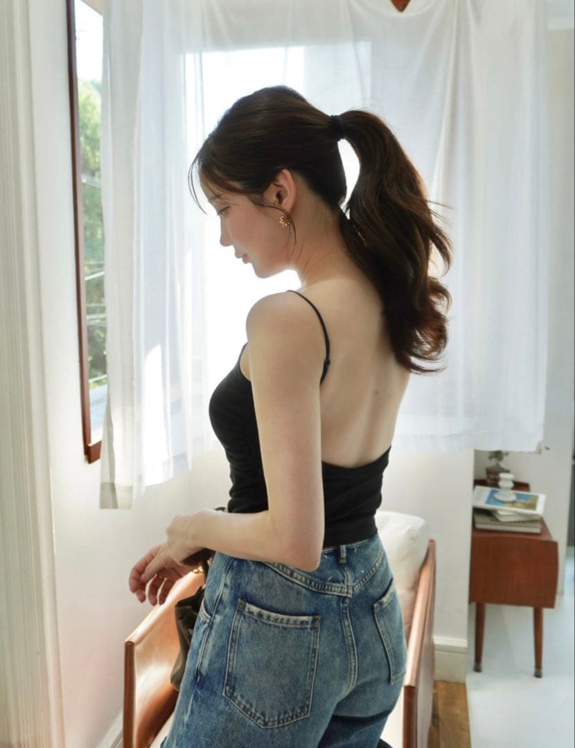 【新品未着用タグ付】HYEON/backopen camisole黒M