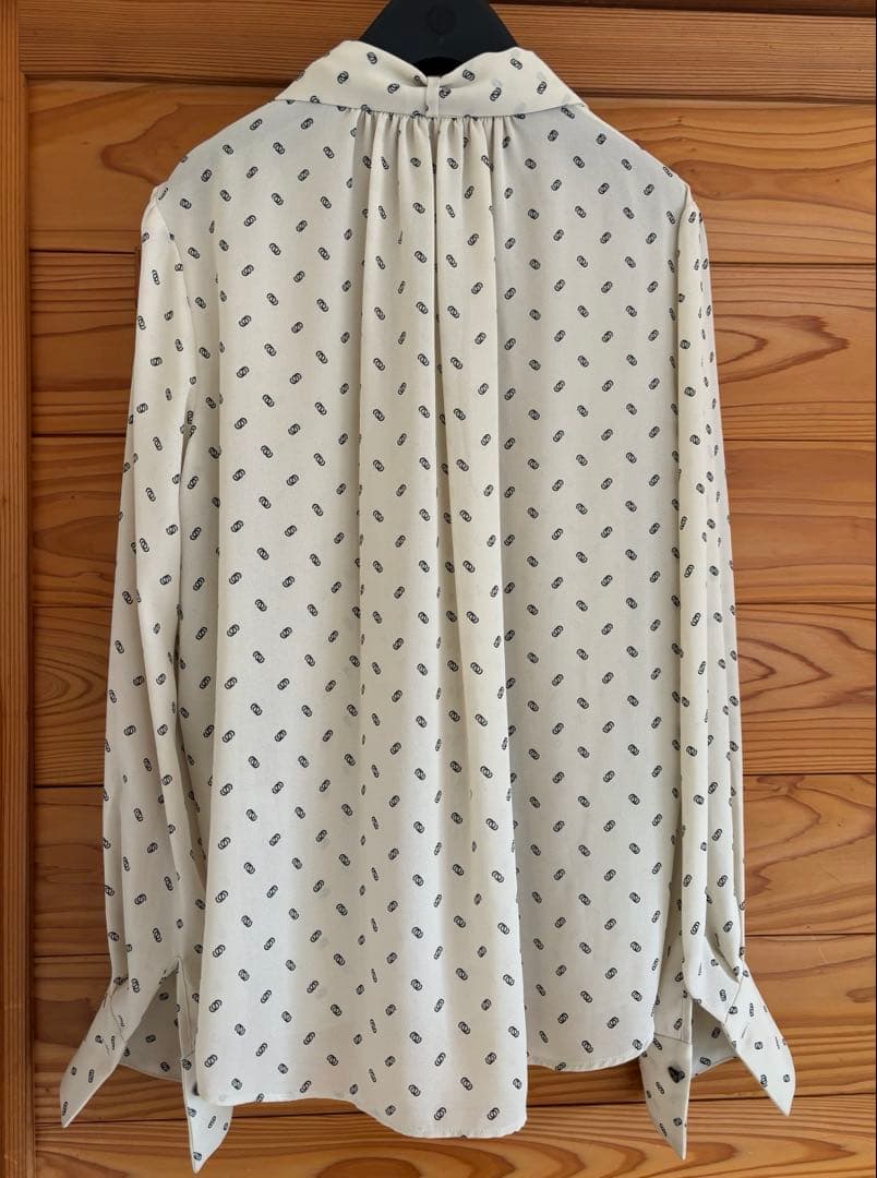 soéju アイボリー ドット柄 リボンブラウス M