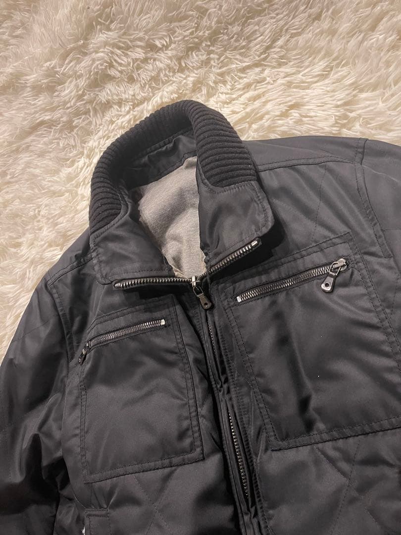 【90sアーカイブ】ドルチェ＆ガッバーナ。武骨さと色気が共存する、究極のブルゾン