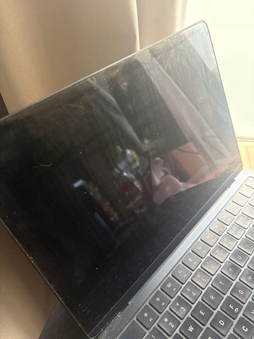 M2 MacBook Air 16GB/256GB ミッドナイト