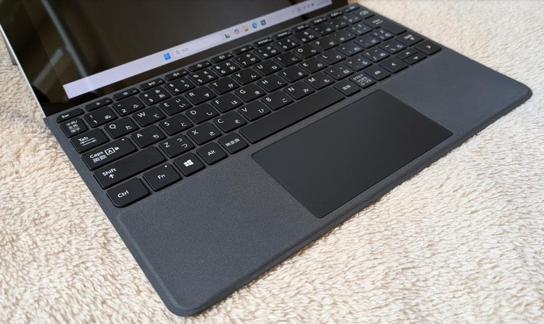 Microsoft Surface Go 【お得なドッキングステーション付】