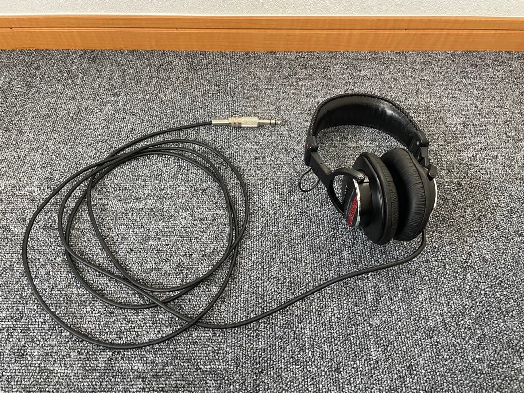 SONY MDR-CD900ST スタジオモニターヘッドフォン 密閉型