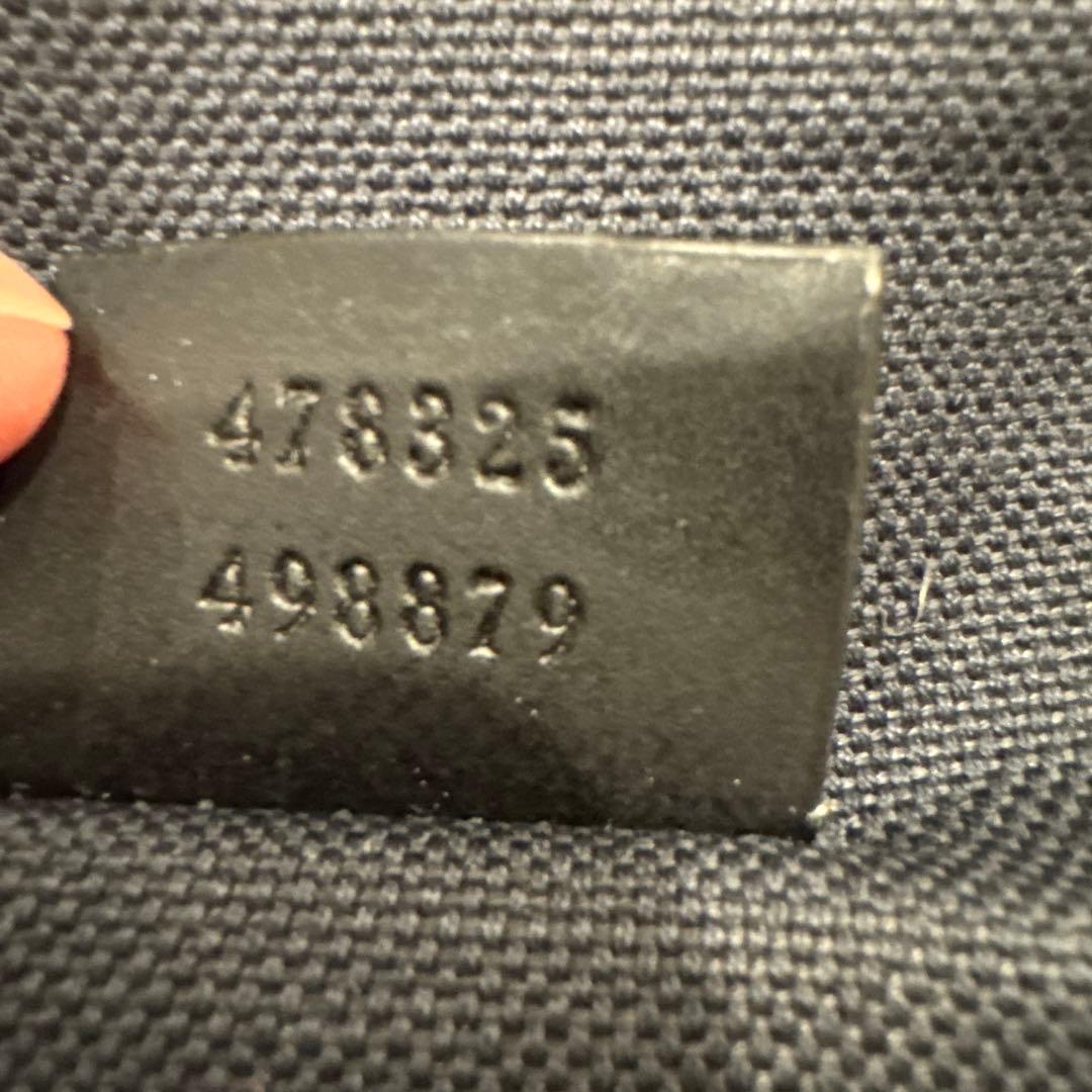 グッチ　GUCCI メンズボディバッグ　美品