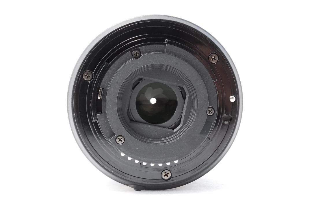 トシ✨美品 Bluetooth搭載✨ Nikon D5600 ショット数少