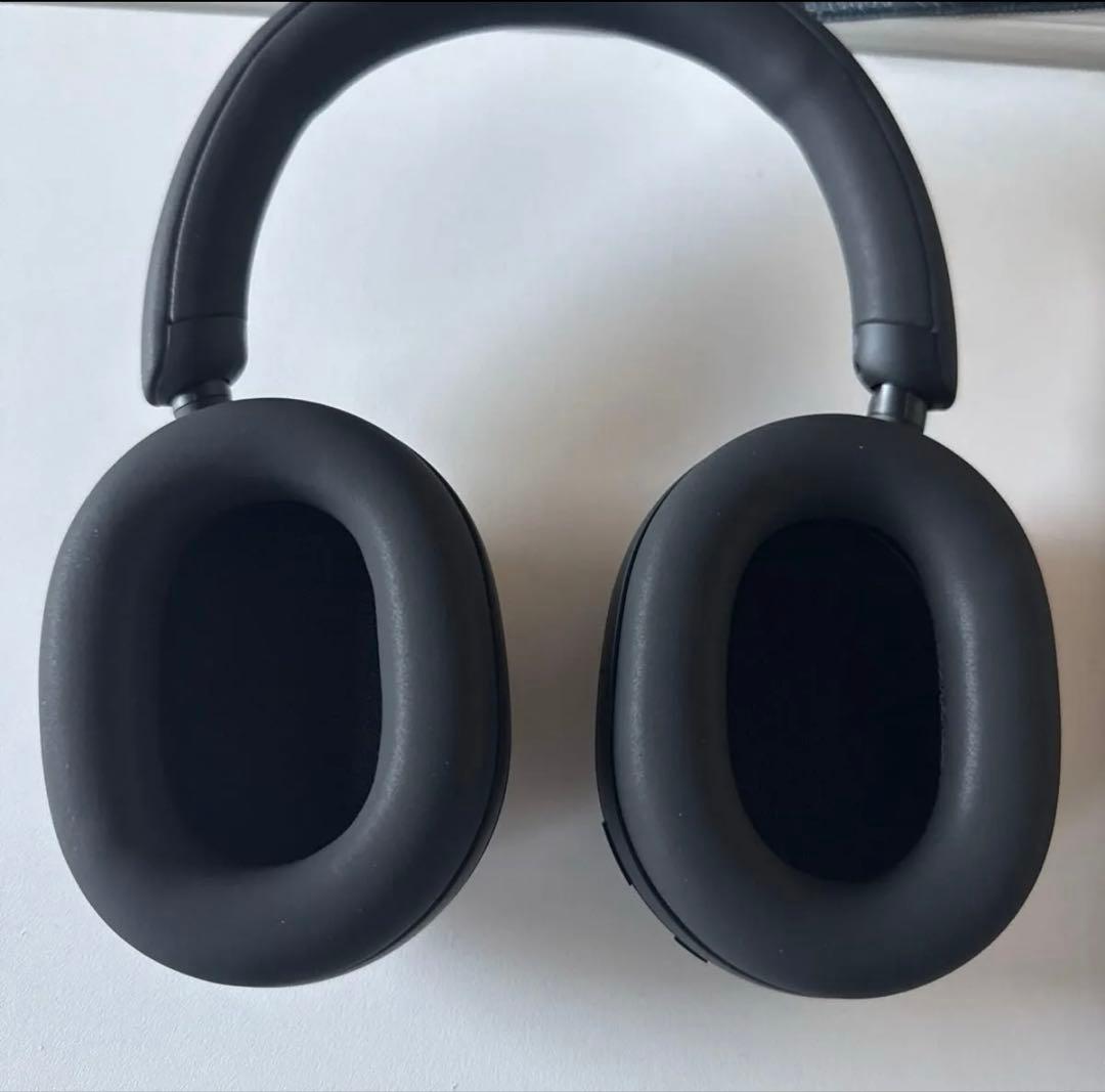 極美品　Sony WH-1000XM5 ブラック