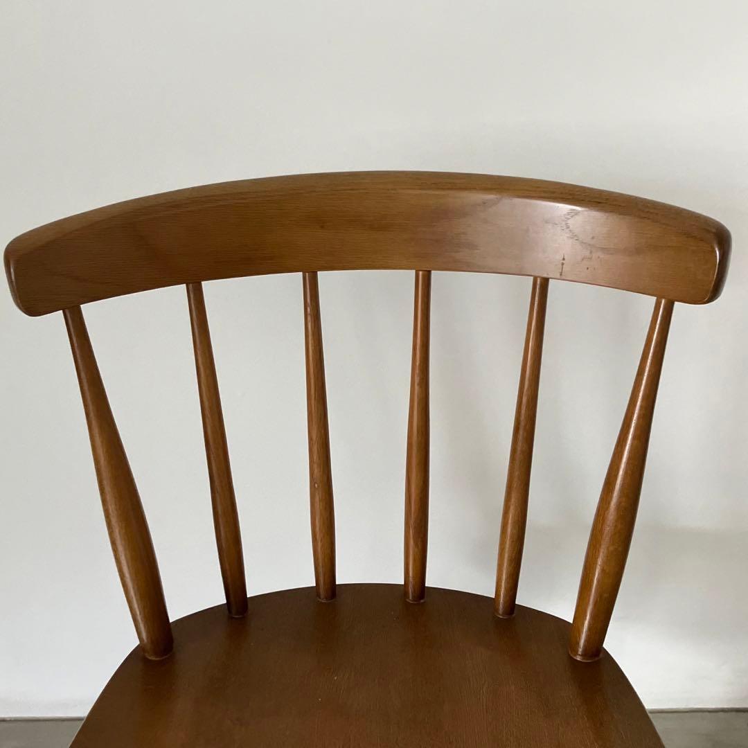 ナチュラルなウィンザーチェア②