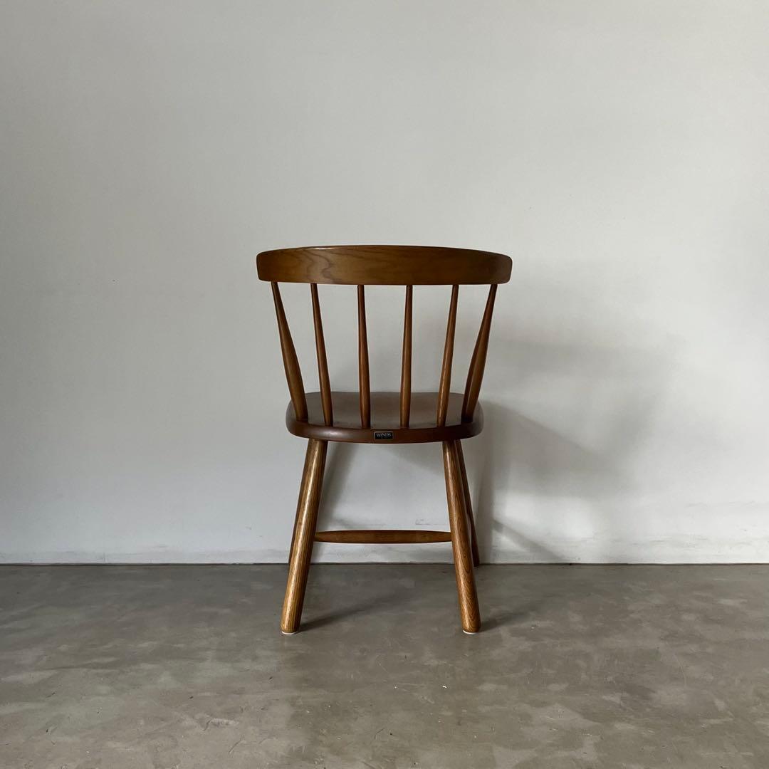 ナチュラルなウィンザーチェア②