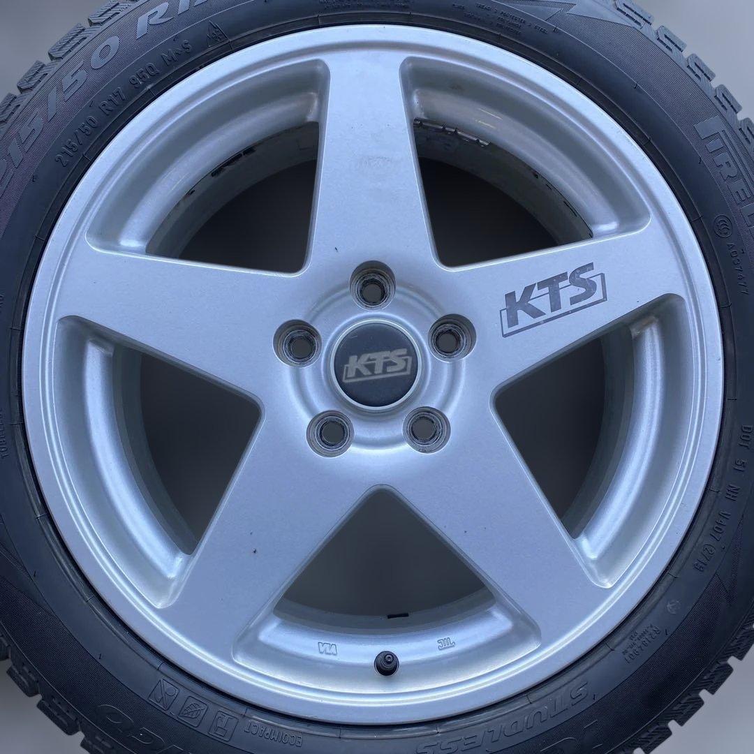 中古溝あり‼️ピレリスタッドレスセット215/50R17 スバル レヴォーグ