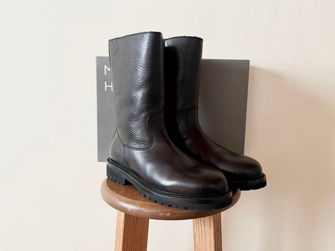 新品未使用 2024完売 マーガレットハウエル レザージップアップブーツ 20万