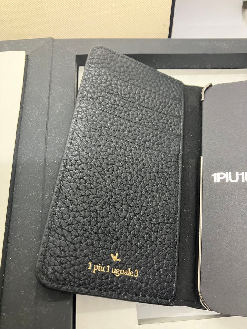 1PIU1UGUALE3 スマホケース　iPhone SEシリーズ対応