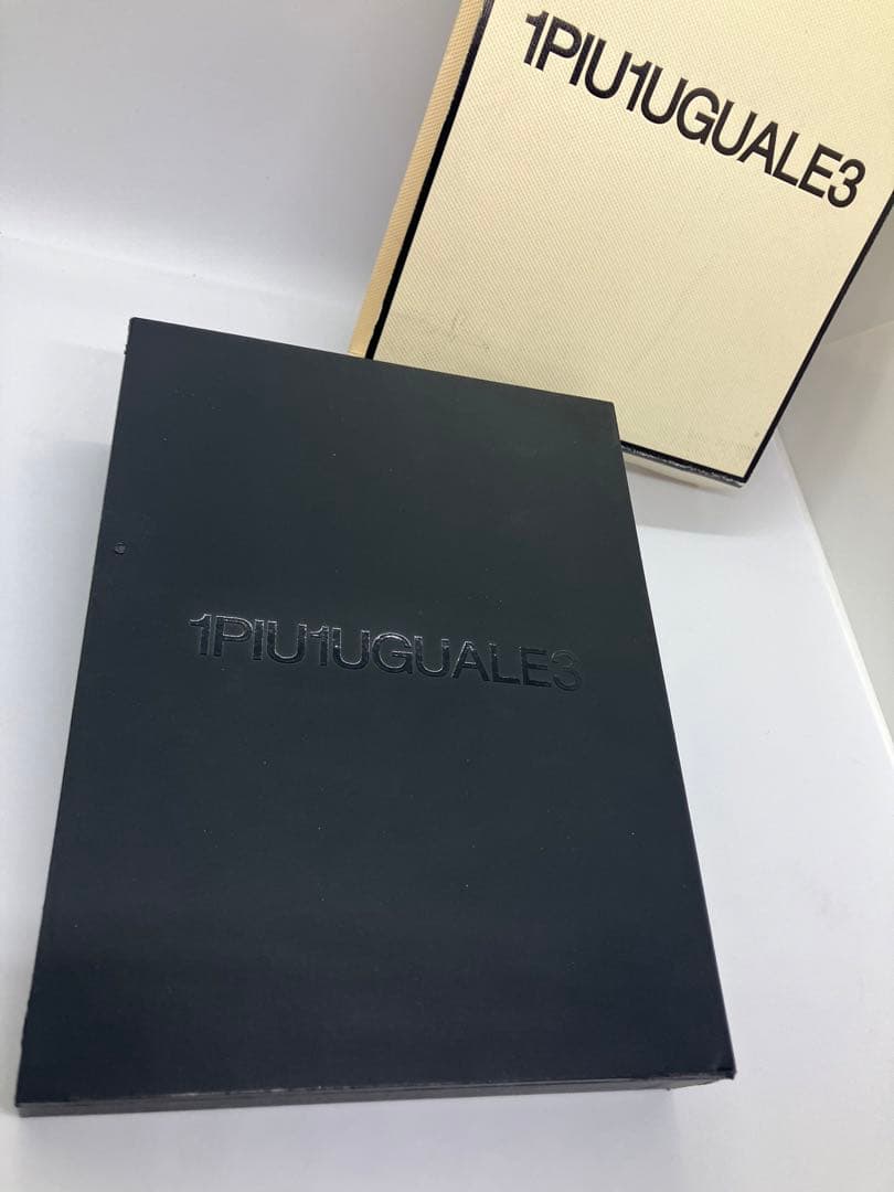 1PIU1UGUALE3 スマホケース　iPhone SEシリーズ対応