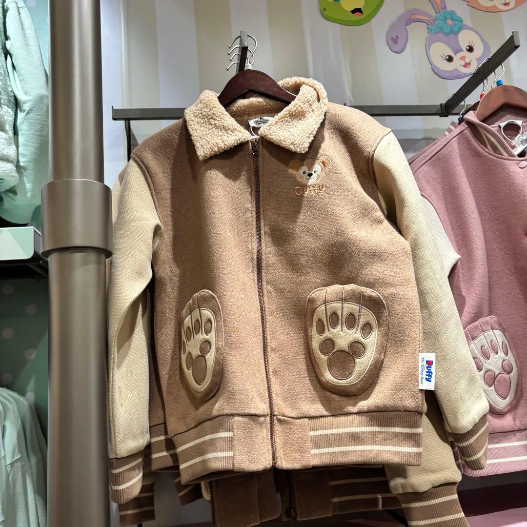 上海ディズニーランド　ダッフィー　アウター　スタジャン　ジャケット　ボア　新品