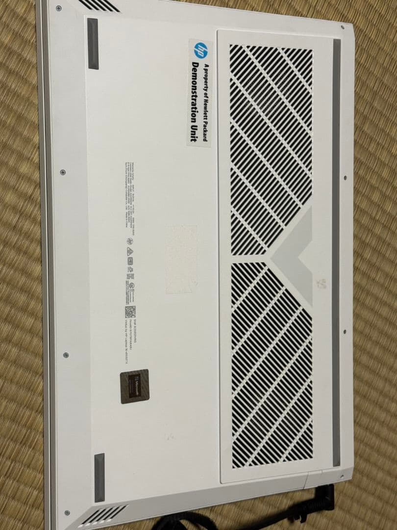 HP ノートPC Intel Core i7 16GB 144Hz