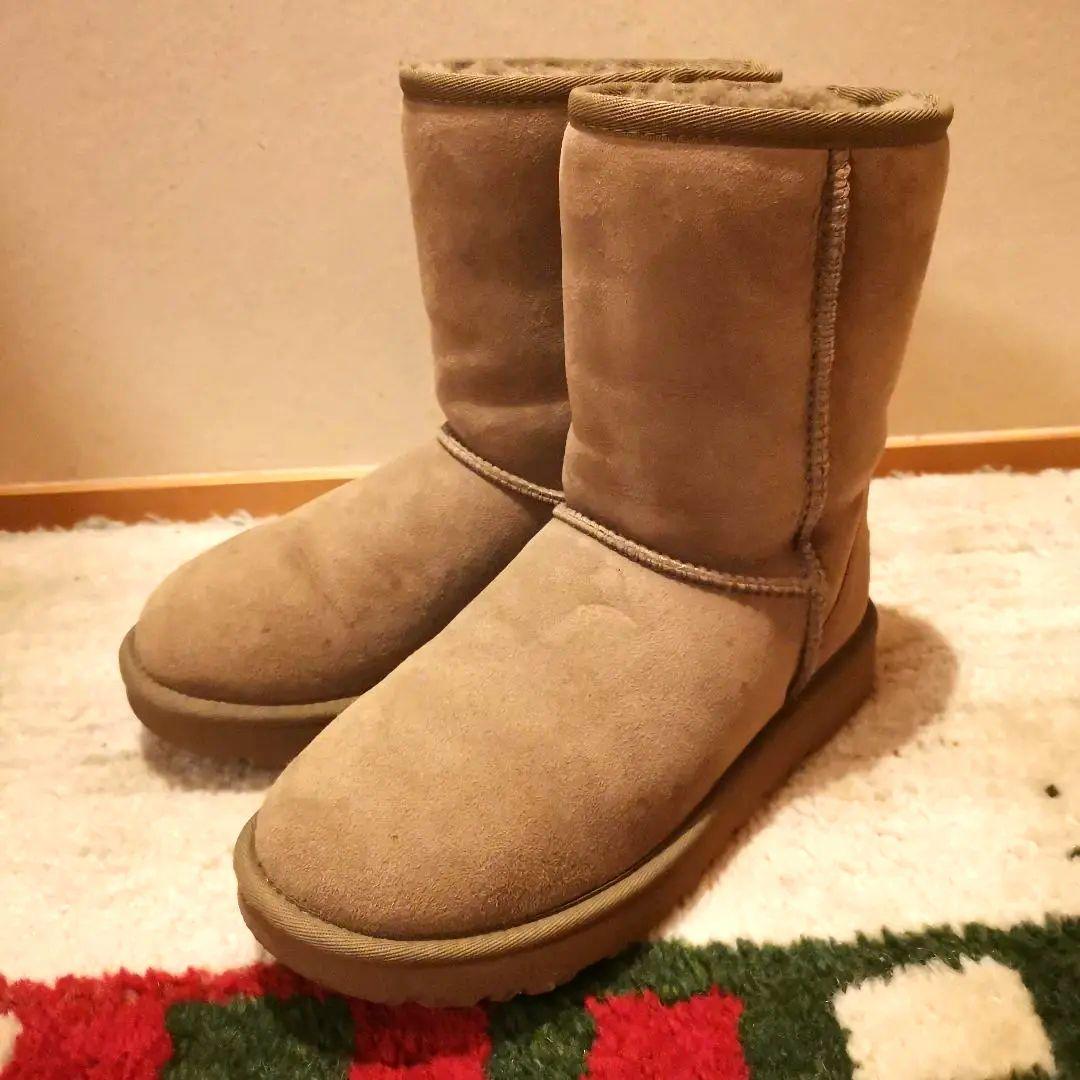 UGG ムートンブーツ ベージュ　ショート