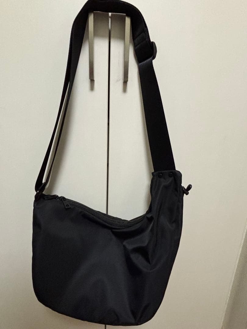 ONITSUKA TIGER メッセンジャーバッグ ブラック