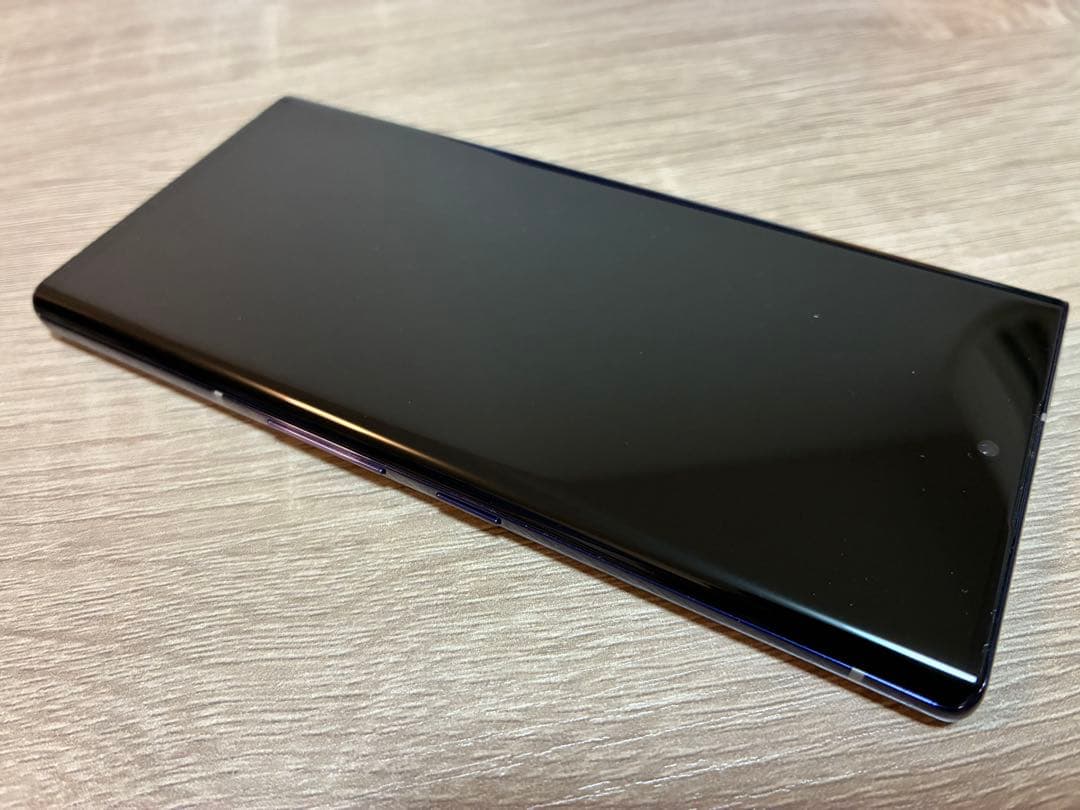 arrows NX9 F-52A ネイビー docomo SIMフリー