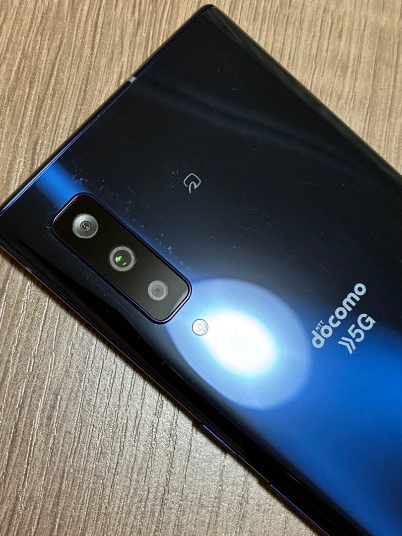 arrows NX9 F-52A ネイビー docomo SIMフリー