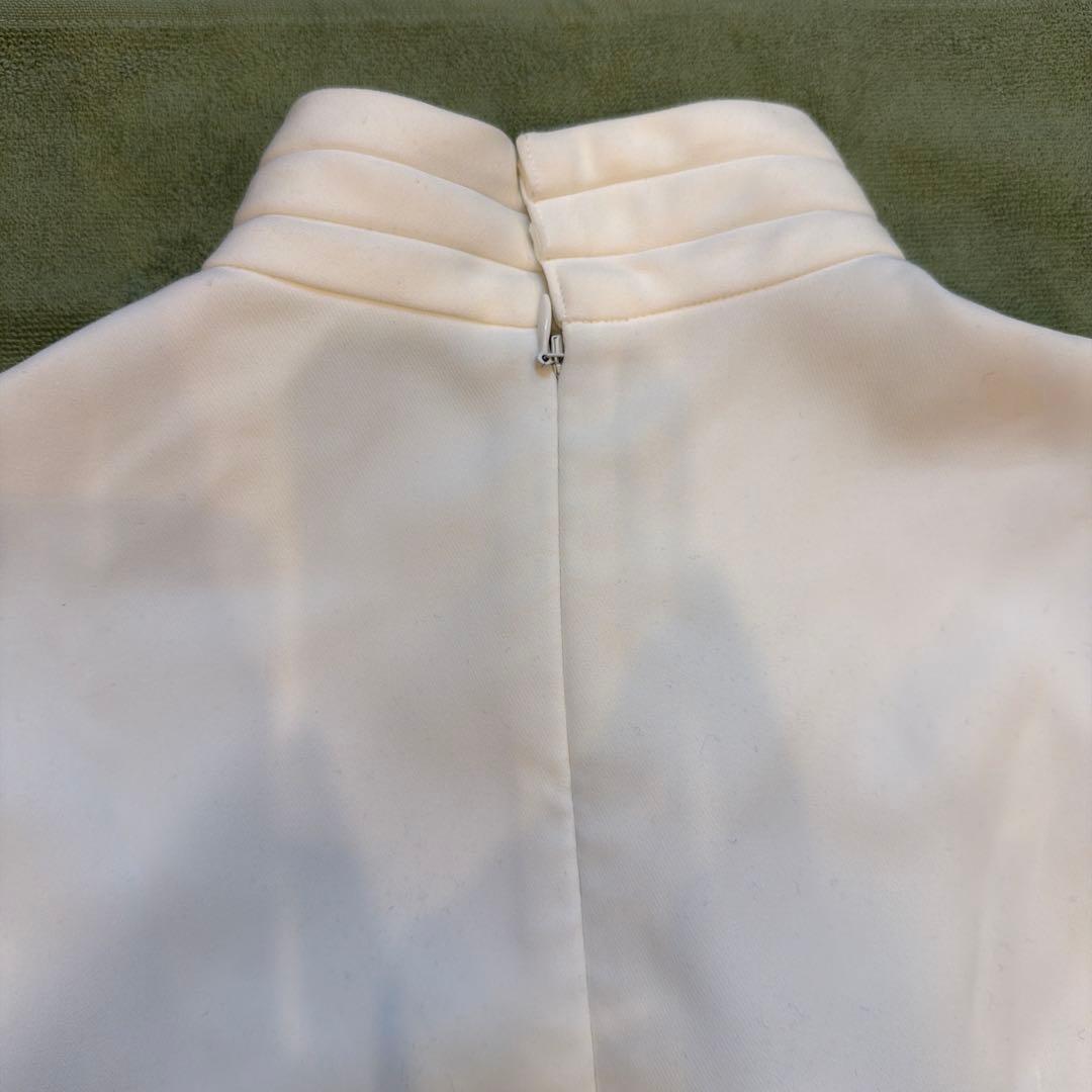 ボーダーズ アット バルコニ　白　長袖　トップス