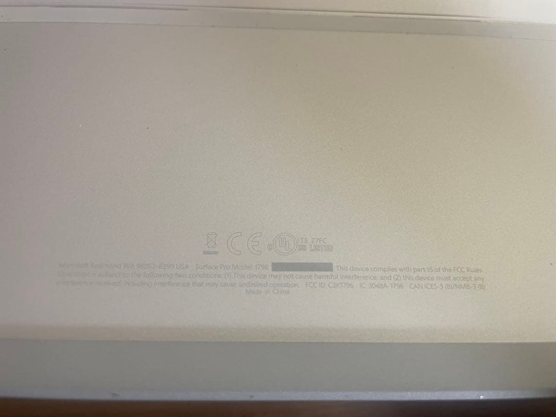 Microsoft Surface Pro 第５世代 Model:1796