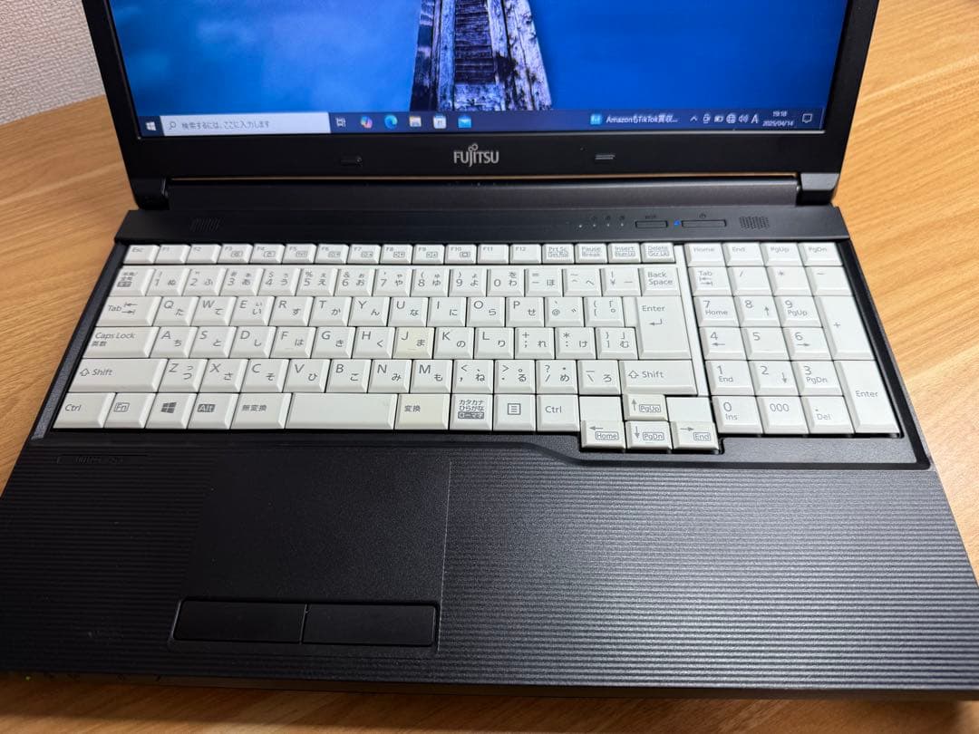 Windowsノート本体 LIFEBOOK A i5-6200U/8GB/256GB SSD
