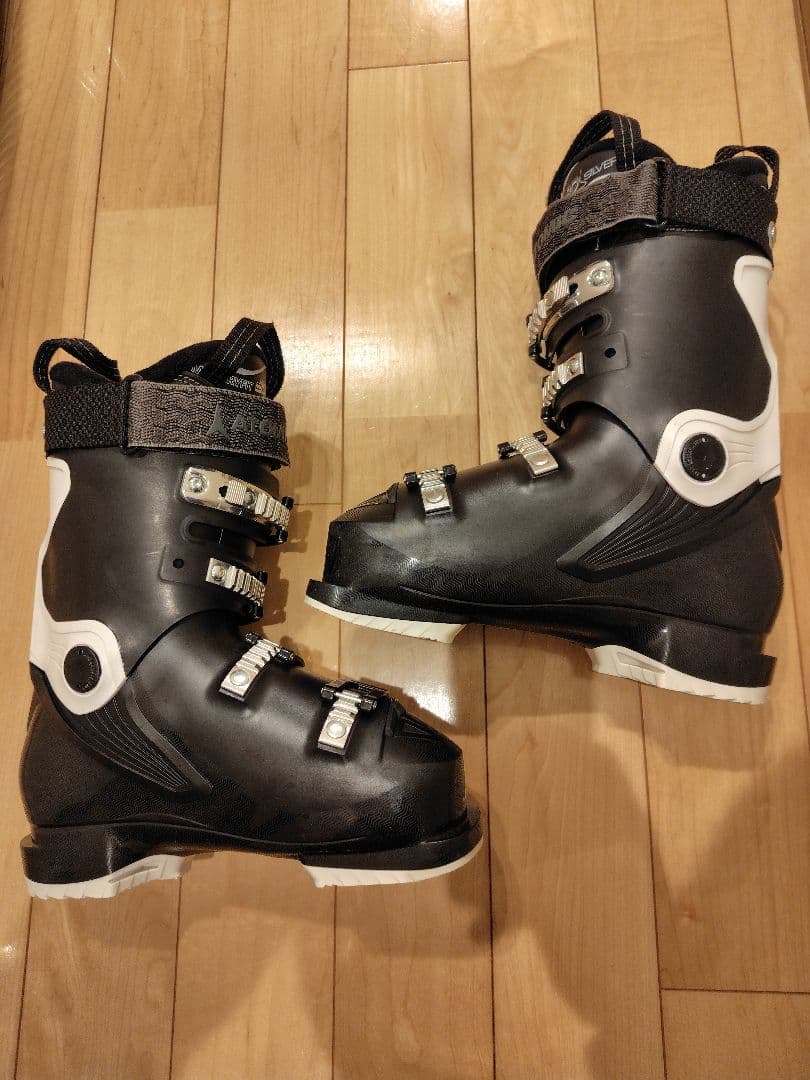 スキーブーツ　アトミック　Atomic Hawx 85 女性用スキー靴