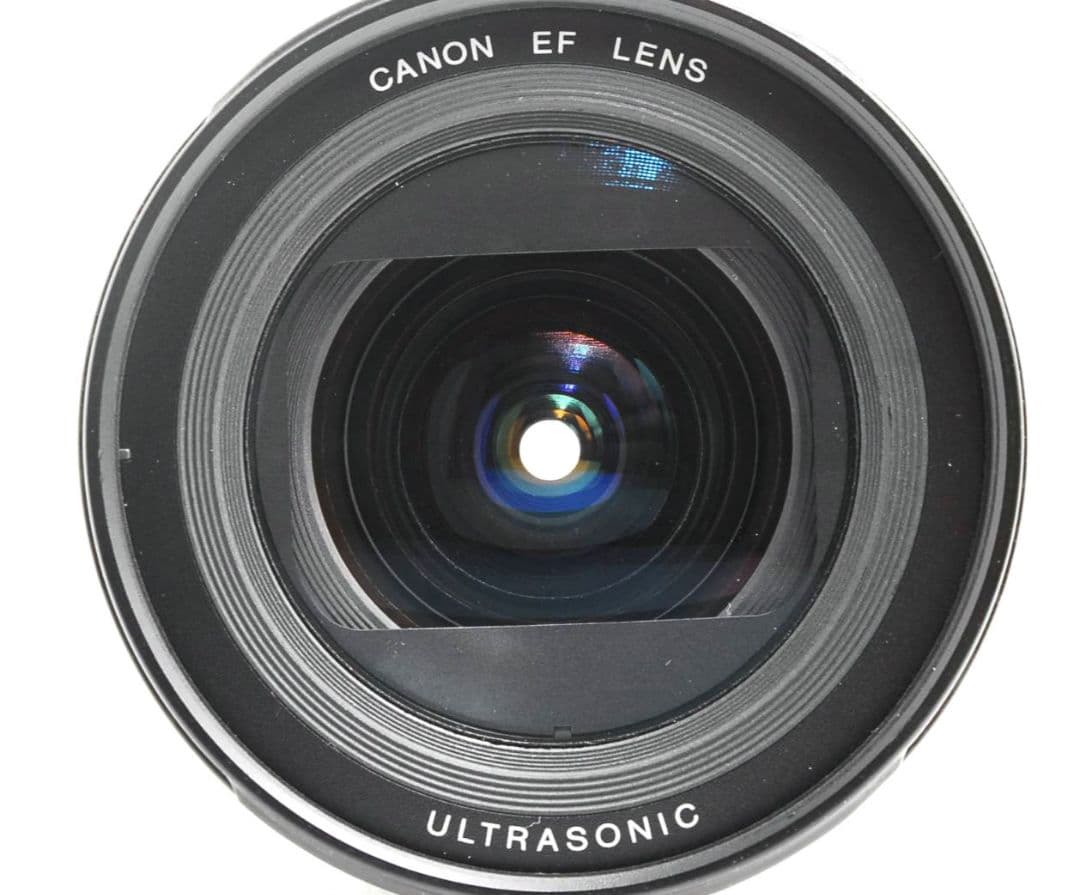 Canon EF 20-35mm1:3.5-4.5♥軽量コンパクト♥超広角レンズ