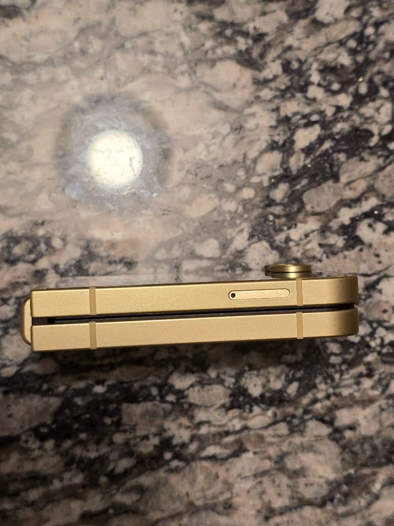 GalaxyZFlip6イエロー国内版256GB SIMフリー美品