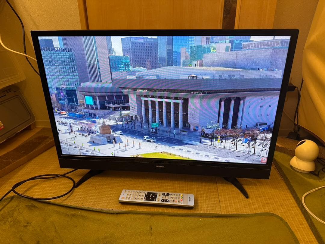 aiwa アイワ　32型　テレビ　TV-32HF10W　2019年製　超美品！