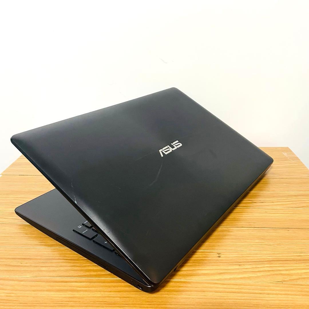 ブラックSSD ASUSノートパソコン　Windows11オフィスDVD