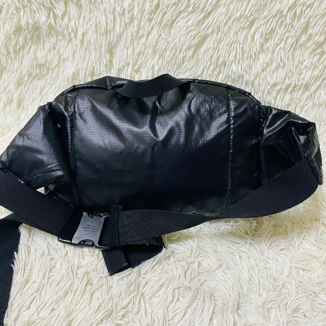 Supreme ボディバッグ 斜めがけ 黒 ブラック ショルダーバッグ