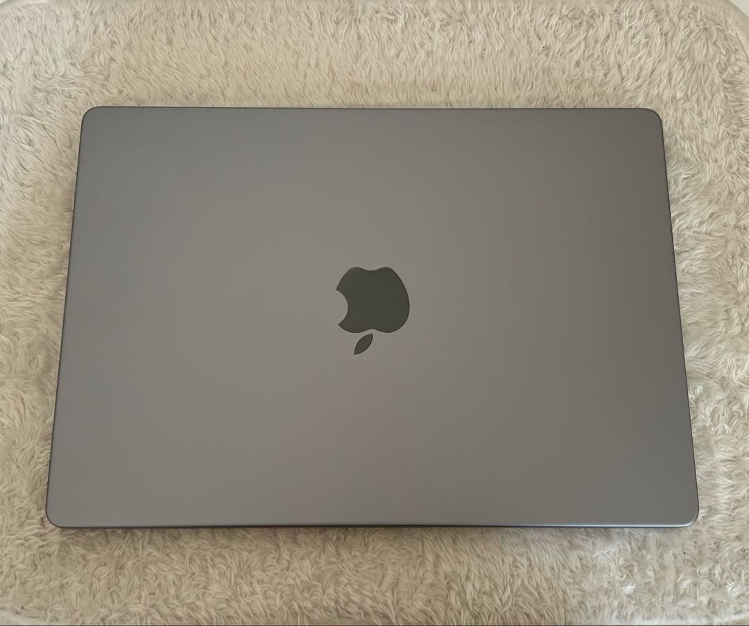 MacBook Pro M1 Pro 16GB/512GB USキー美品