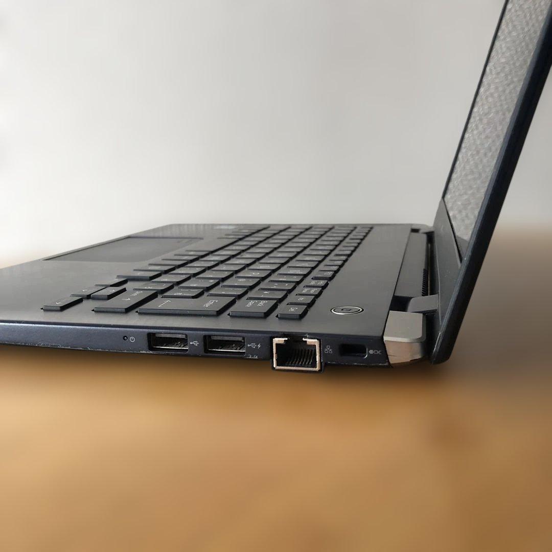 Windowsノート本体 dynabook G83/DN i5-8250U 8GB 256GB