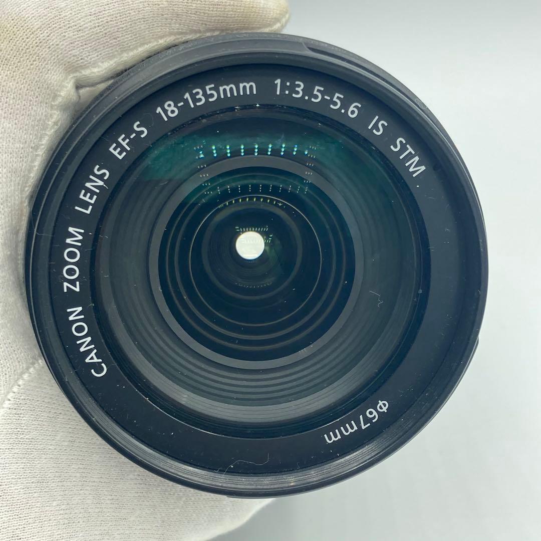 Canon キャノン　EF-S 18-135mm F3.5-5.6 IS STM