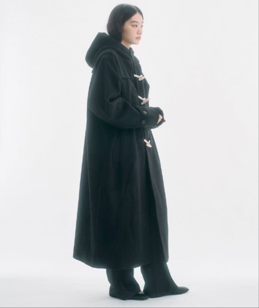 【ココくん】FEKETE ハイフードロングダッフルコート