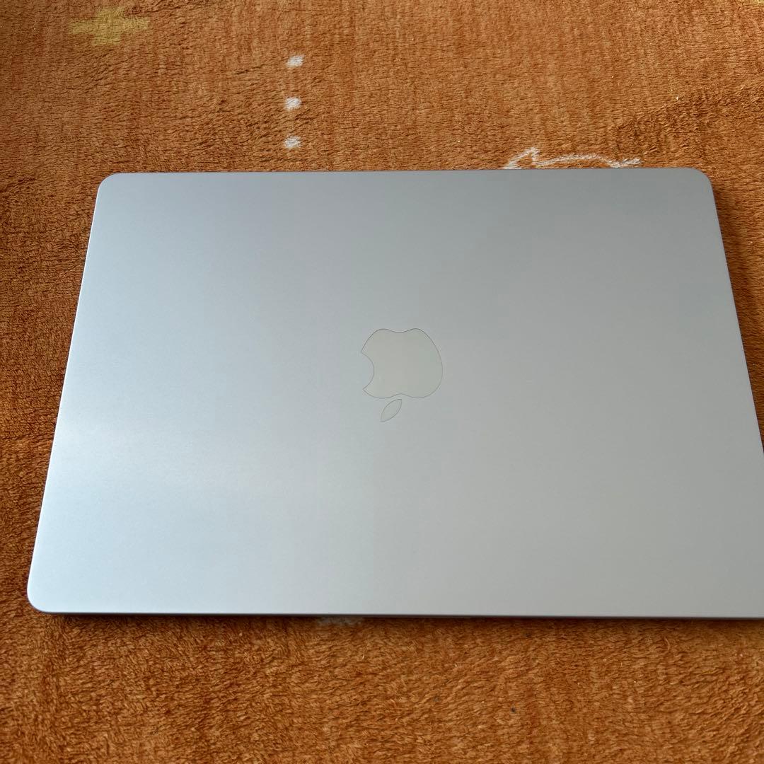 極美品MacBookAir M4 2025 13㌅250GB 16GB