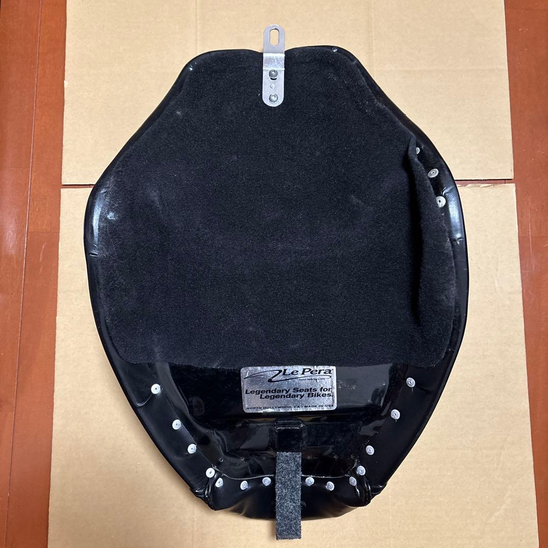 ハーレー　ソフテイル　Le Pera シングルシート 黒