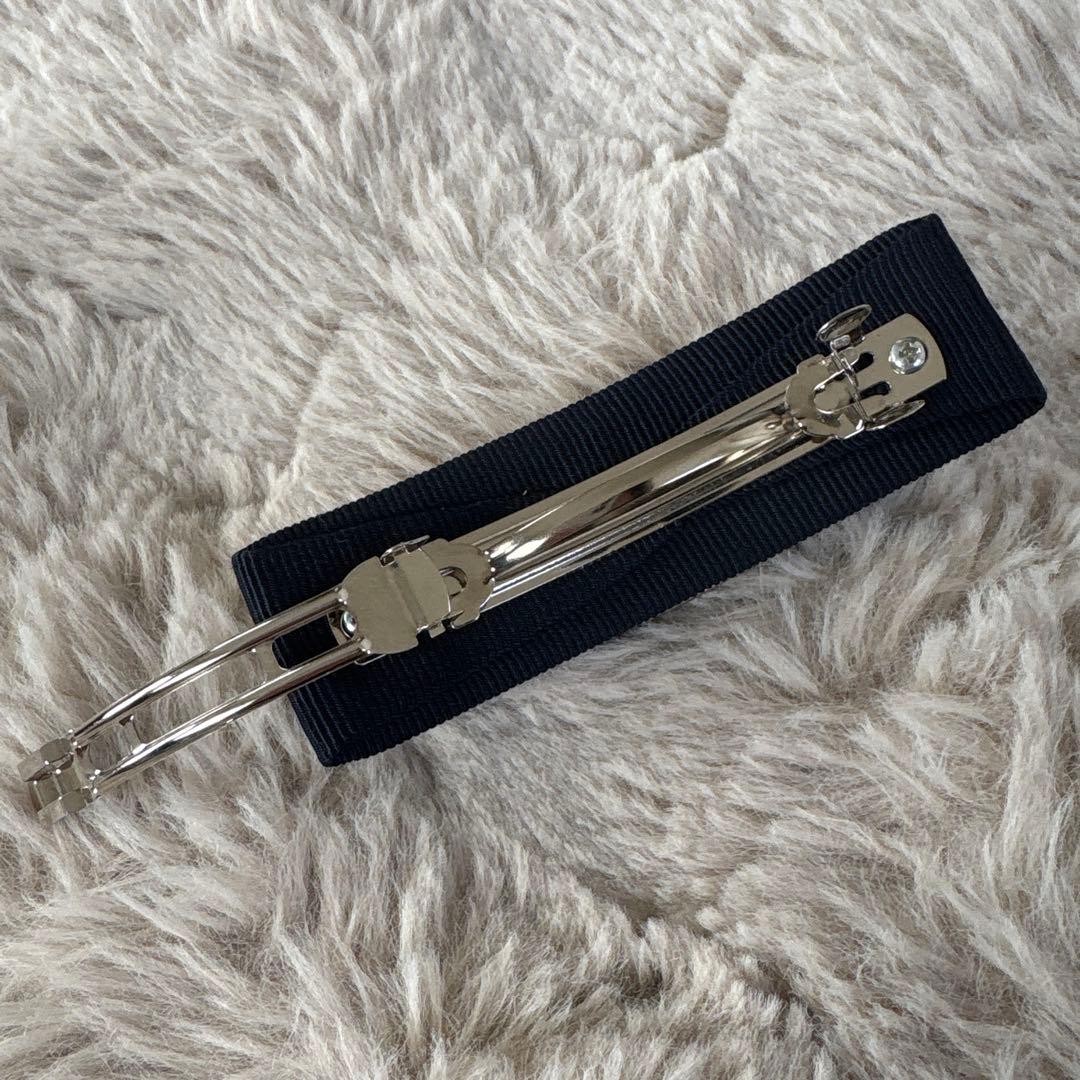 Ferragamo フェラガモ ネイビー×シルバー ヴァラリボン バレッタ