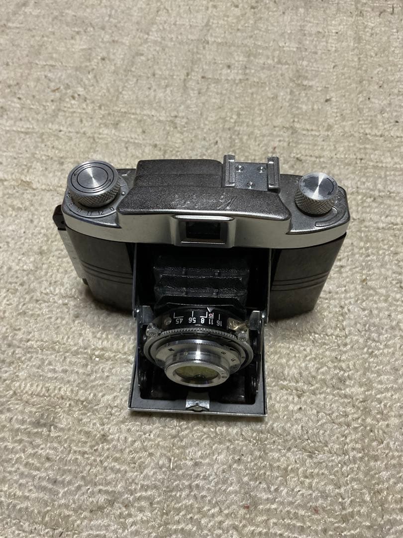 蛇腹式カメラ／コニレット　小西六写真工業株式会社。【取扱説明書と専用フラッシュ】