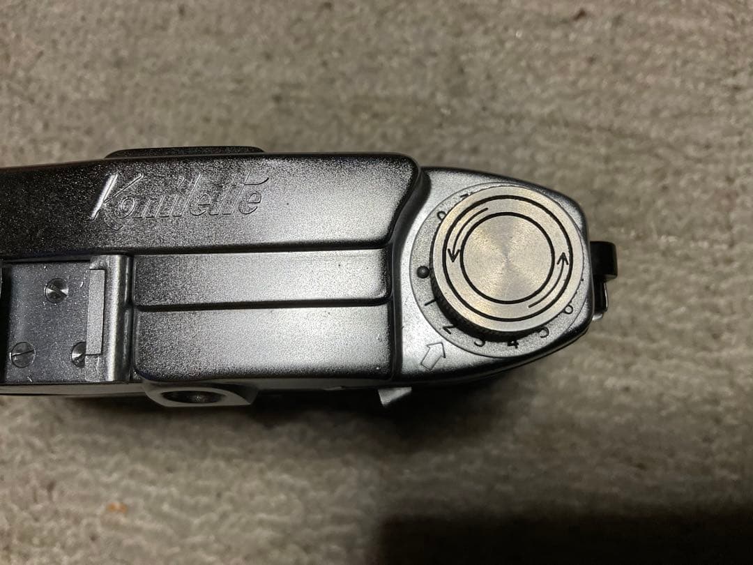 蛇腹式カメラ／コニレット　小西六写真工業株式会社。【取扱説明書と専用フラッシュ】