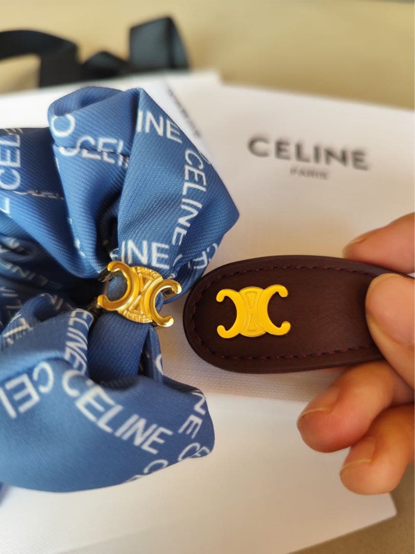 CELINE ロゴ入りシュシュ＆ヘアピン　2点セット