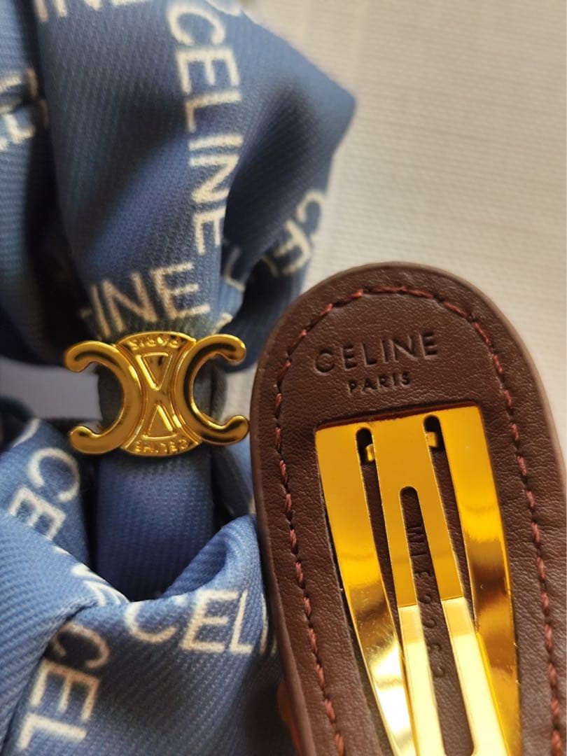 CELINE ロゴ入りシュシュ＆ヘアピン　2点セット