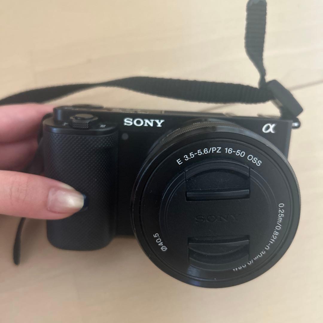ソニー VLOGCAM ZV-E10 デジカメ　本体・レンズ、充電器、バッテリー