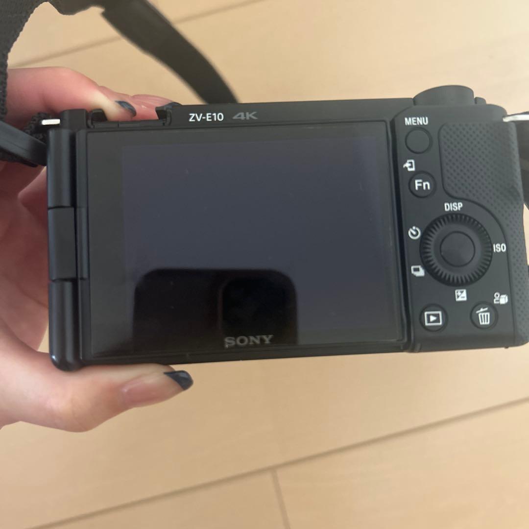 ソニー VLOGCAM ZV-E10 デジカメ　本体・レンズ、充電器、バッテリー