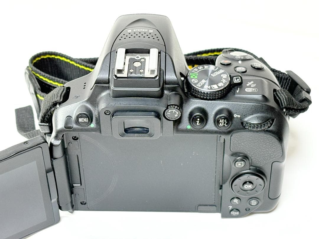 【美品 元箱付き】 Nikon D5300 レンズキット