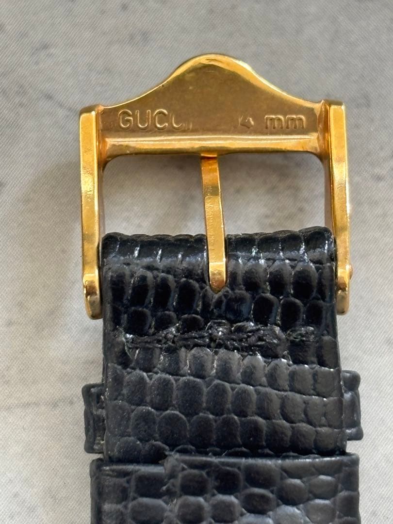 【稼働品】GUCCI 3000Mレディース 時計 ブラック/ゴールド