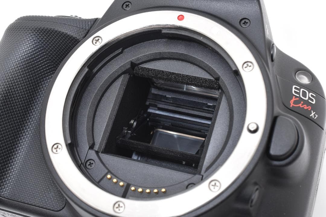 美品キヤノン EOS kiss X7 デジタル一眼レフカメラボディ Canon